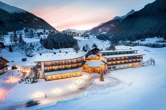 Hamacher Privat Hotel, Defereggental - QMS Medicosmetics - USA and North America
